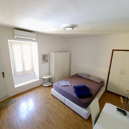 Apartments Eis Baška Extérieur photo