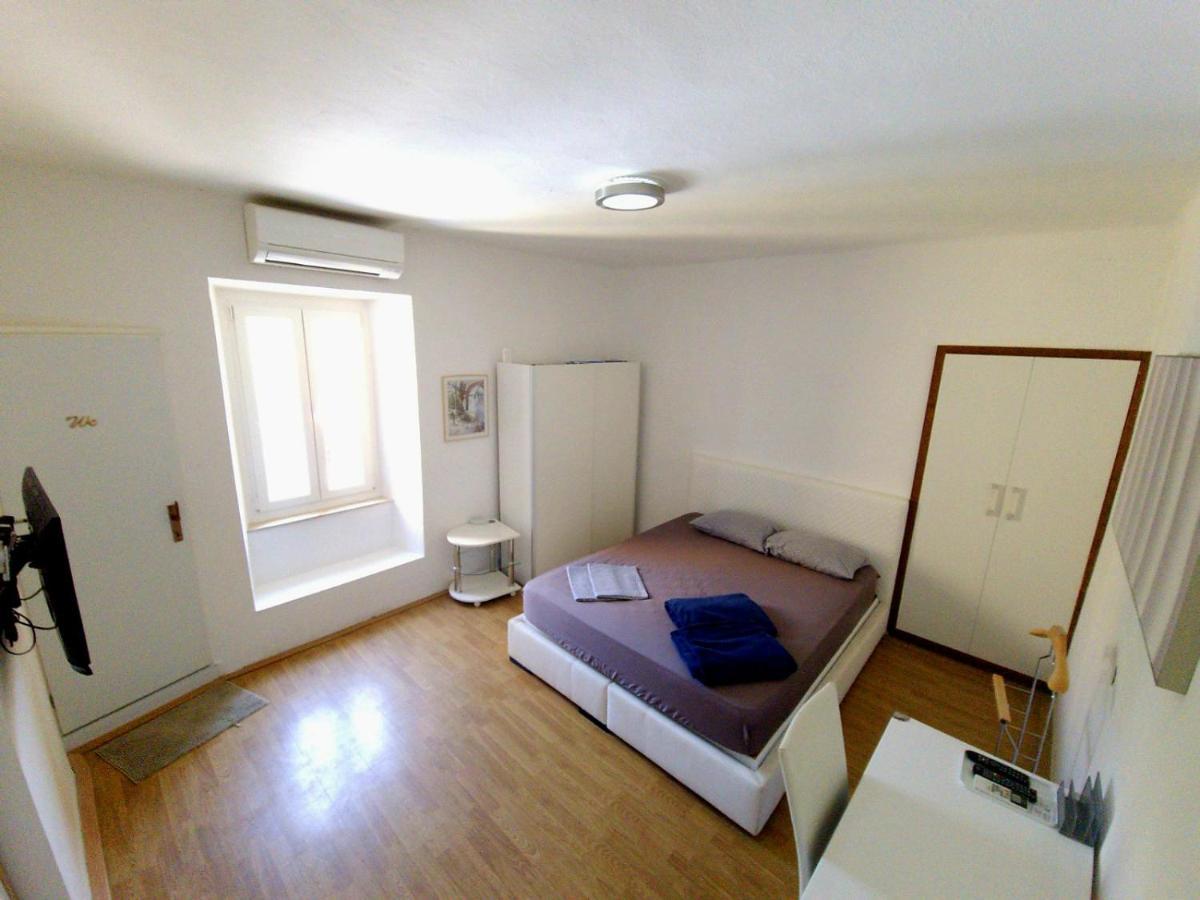 Apartments Eis Baška Extérieur photo
